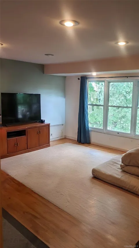 22 Woodycrest Trail