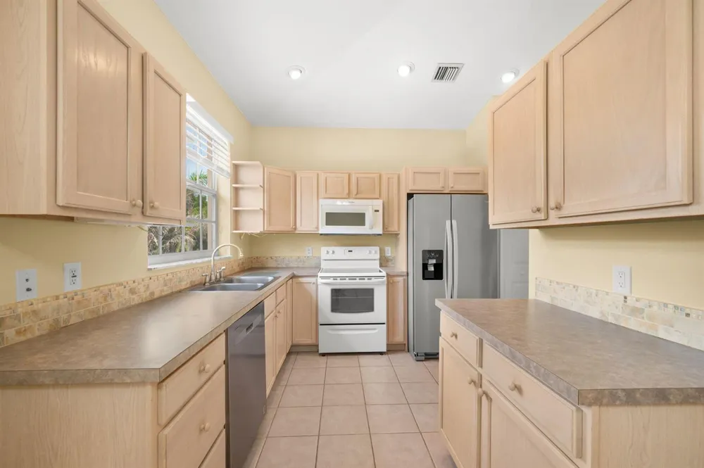 9312 World Cup Way Port St. Lucie, FL 34986