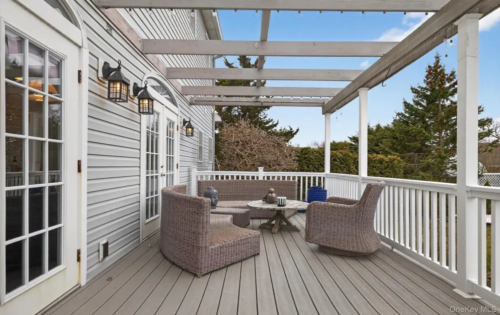 108 Awixa Avenue Bay Shore, NY 11706