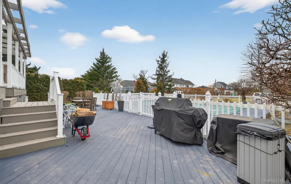 108 Awixa Avenue Bay Shore, NY 11706