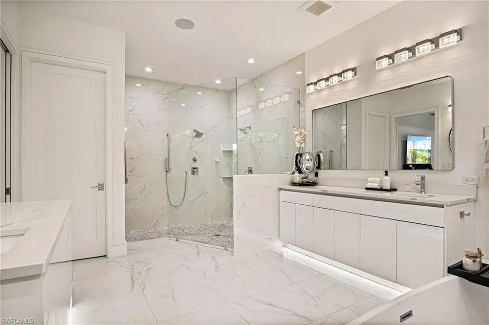 1167 22nd Avenue Naples, FL 34103