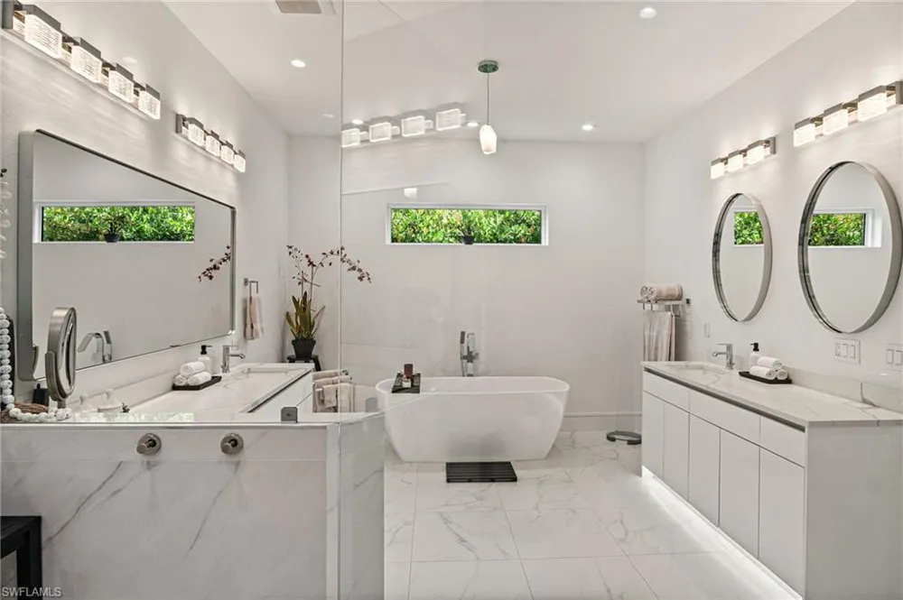 1167 22nd Avenue Naples, FL 34103