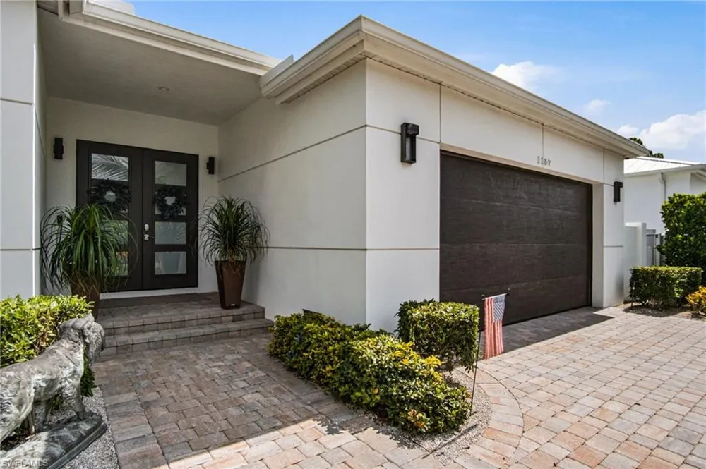 1167 22nd Avenue Naples, FL 34103