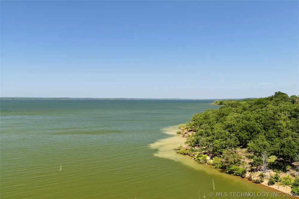 242 Patriot Pointe Eufaula, OK 74432