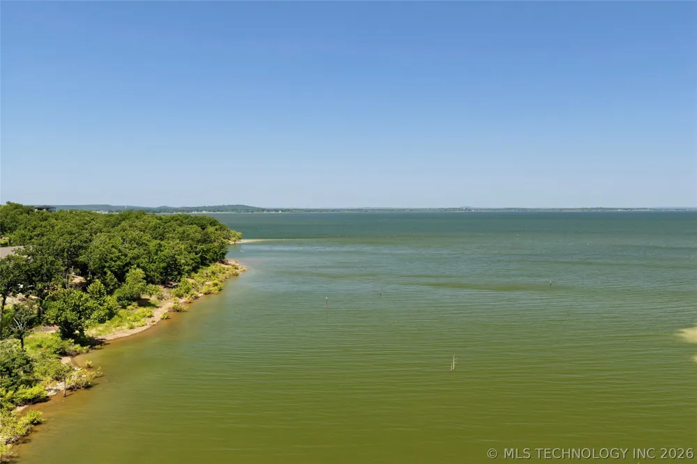 242 Patriot Pointe Eufaula, OK 74432