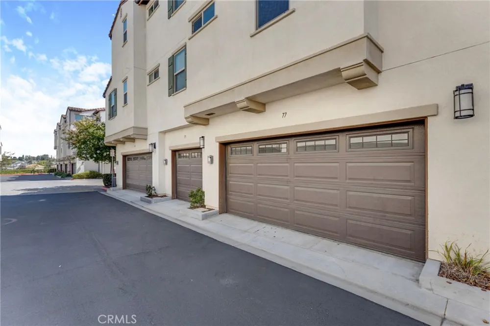 77 Jensen Court Thousand Oaks, CA 91360