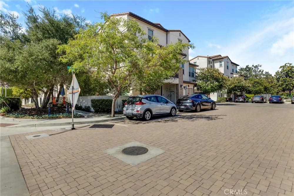 77 Jensen Court Thousand Oaks, CA 91360