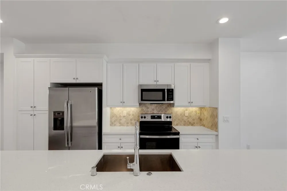 77 Jensen Court Thousand Oaks, CA 91360