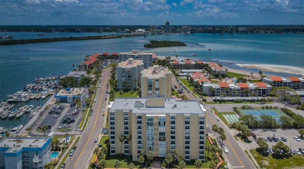 851 BAYWAY BOULEVARD #101 Clearwater Beach, FL 33767