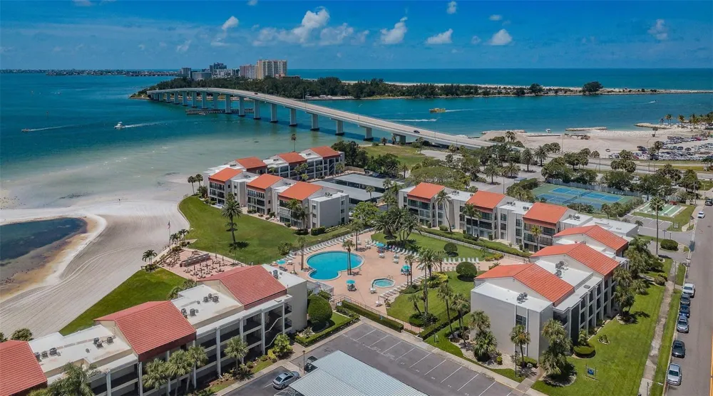 851 BAYWAY BOULEVARD #101 Clearwater Beach, FL 33767