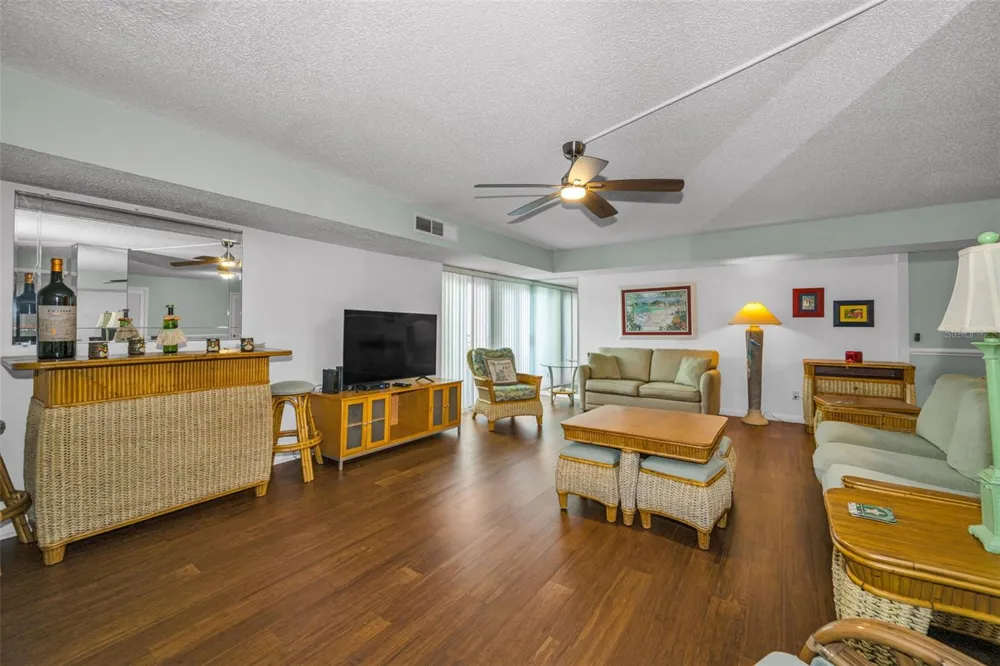 851 BAYWAY BOULEVARD #101 Clearwater Beach, FL 33767