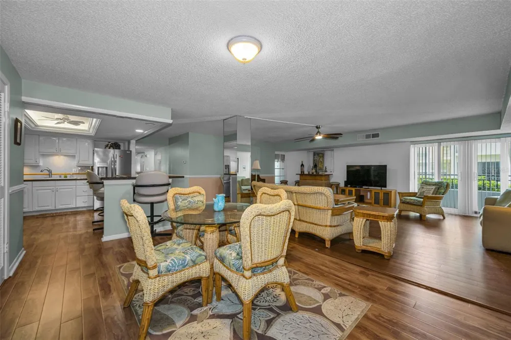851 BAYWAY BOULEVARD #101 Clearwater Beach, FL 33767