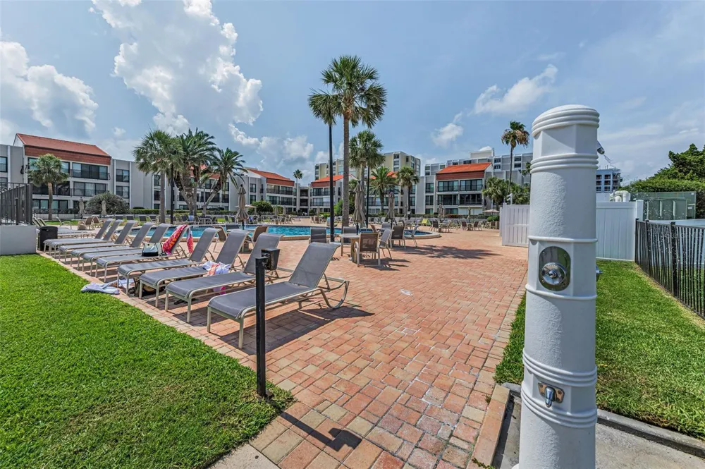 851 BAYWAY BOULEVARD #101 Clearwater Beach, FL 33767