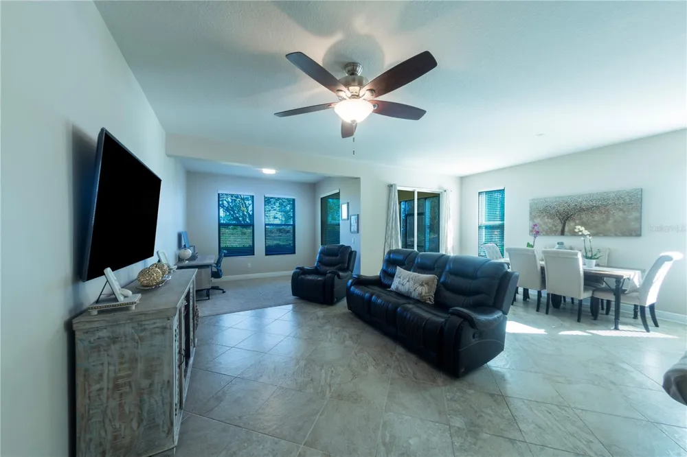 17459 CHATEAU PINE WAY Clermont, FL 34711