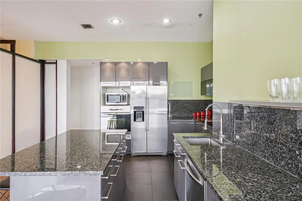 151 E WASHINGTON STREET #PH3B Orlando, FL 32801