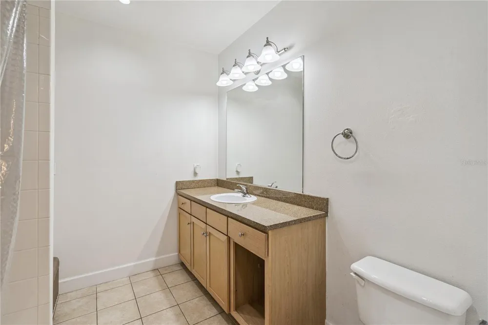 151 E WASHINGTON STREET #PH3B Orlando, FL 32801