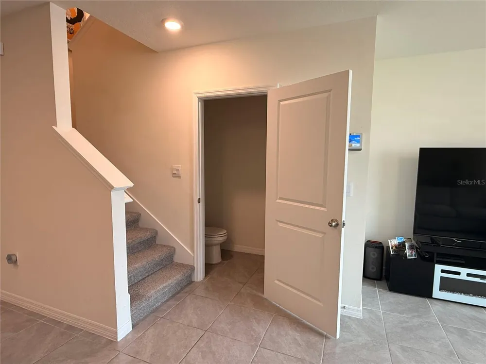 323 PRESTON COVE DRIVE St Cloud, FL 34771