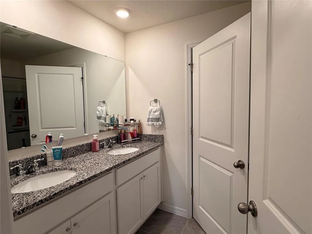 323 PRESTON COVE DRIVE St Cloud, FL 34771