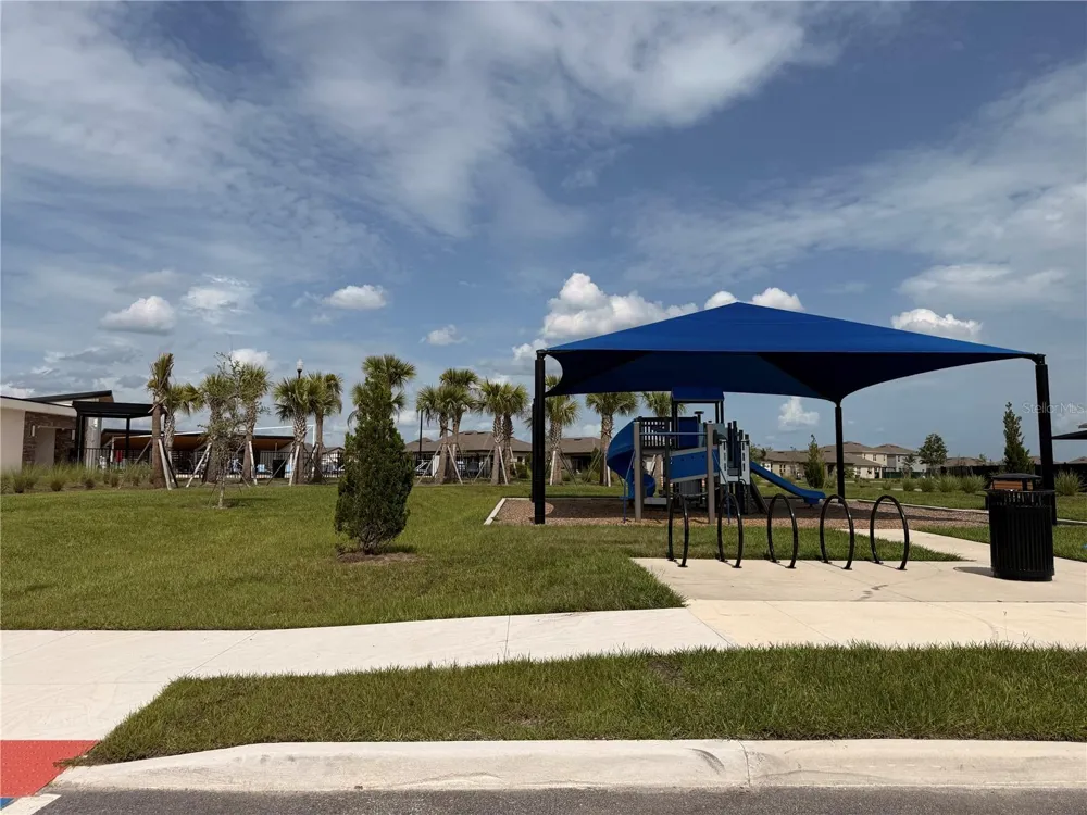 323 PRESTON COVE DRIVE St Cloud, FL 34771