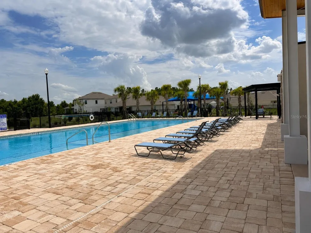 323 PRESTON COVE DRIVE St Cloud, FL 34771
