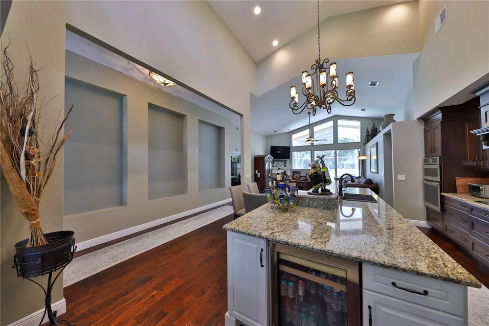 2578 EKANA DRIVE Oviedo, FL 32765