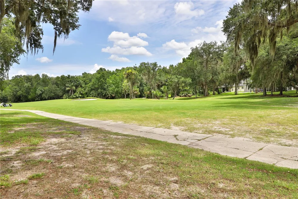 2578 EKANA DRIVE Oviedo, FL 32765