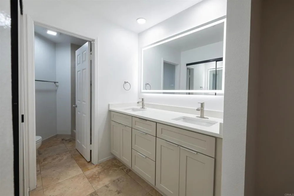 400 Pacific St #111 Oceanside, CA 92054