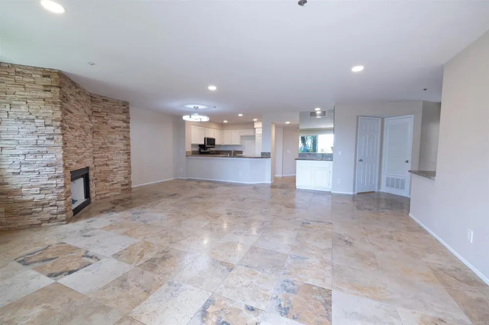 400 Pacific St #111 Oceanside, CA 92054