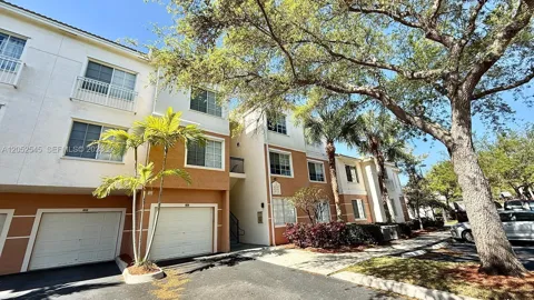 1206 E Myrtlewood Cir E #1206