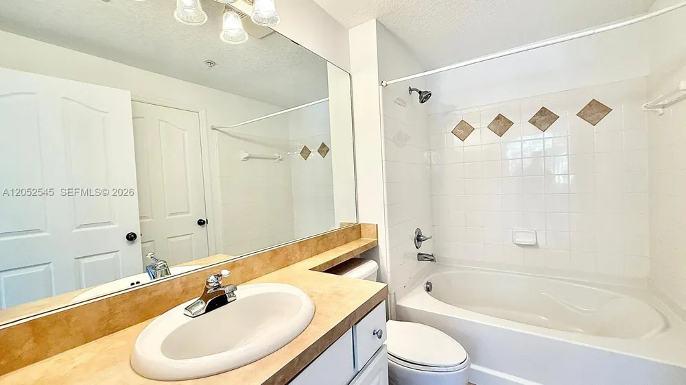 1206 E Myrtlewood Cir E #1206 Palm Beach Gardens, FL 33418