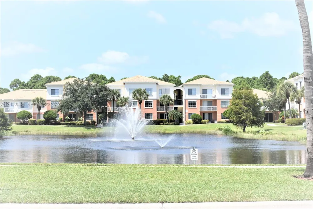 1206 E Myrtlewood Cir E #1206 Palm Beach Gardens, FL 33418