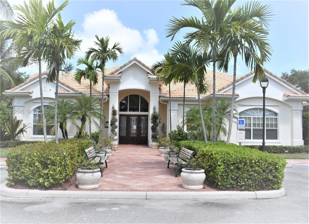 1206 E Myrtlewood Cir E #1206 Palm Beach Gardens, FL 33418