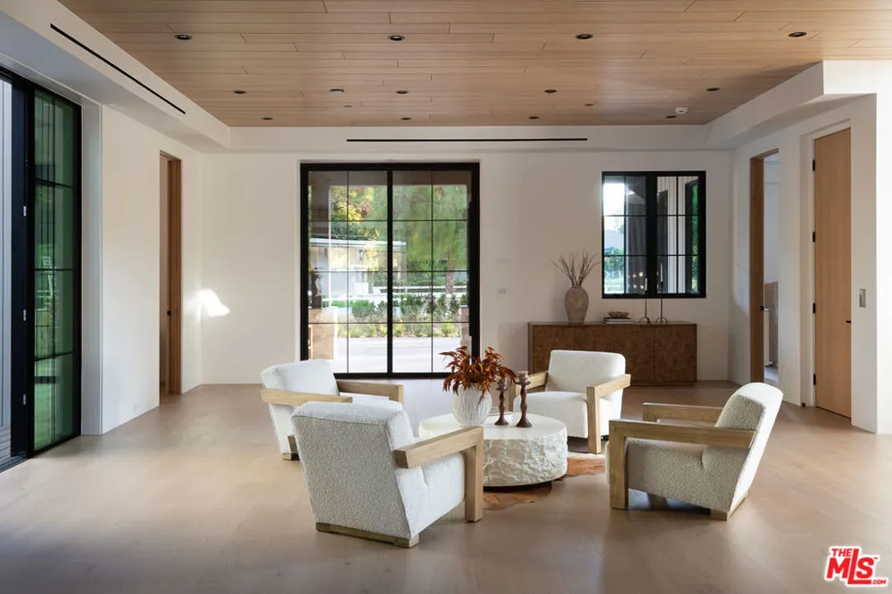 23615 Long Valley Road Hidden Hills, CA 91302