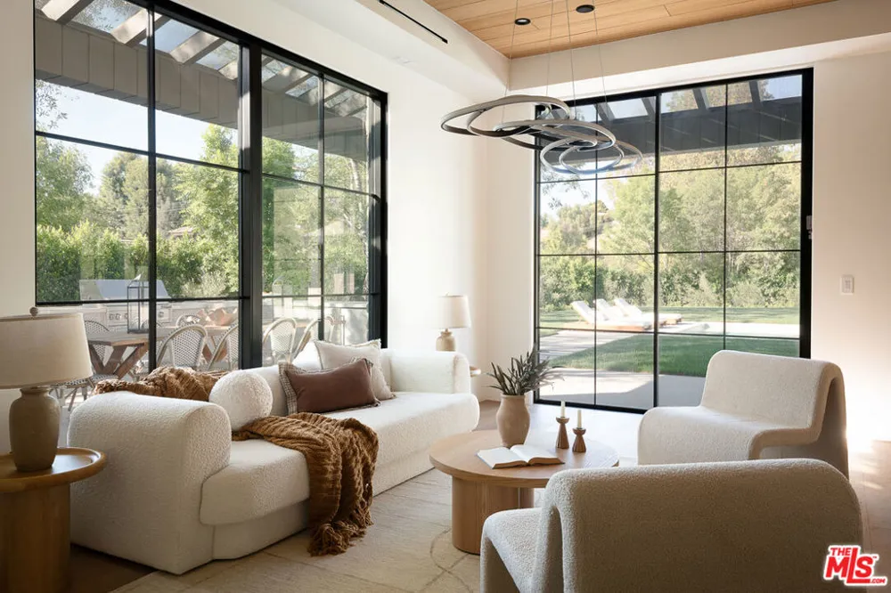 23615 Long Valley Road Hidden Hills, CA 91302