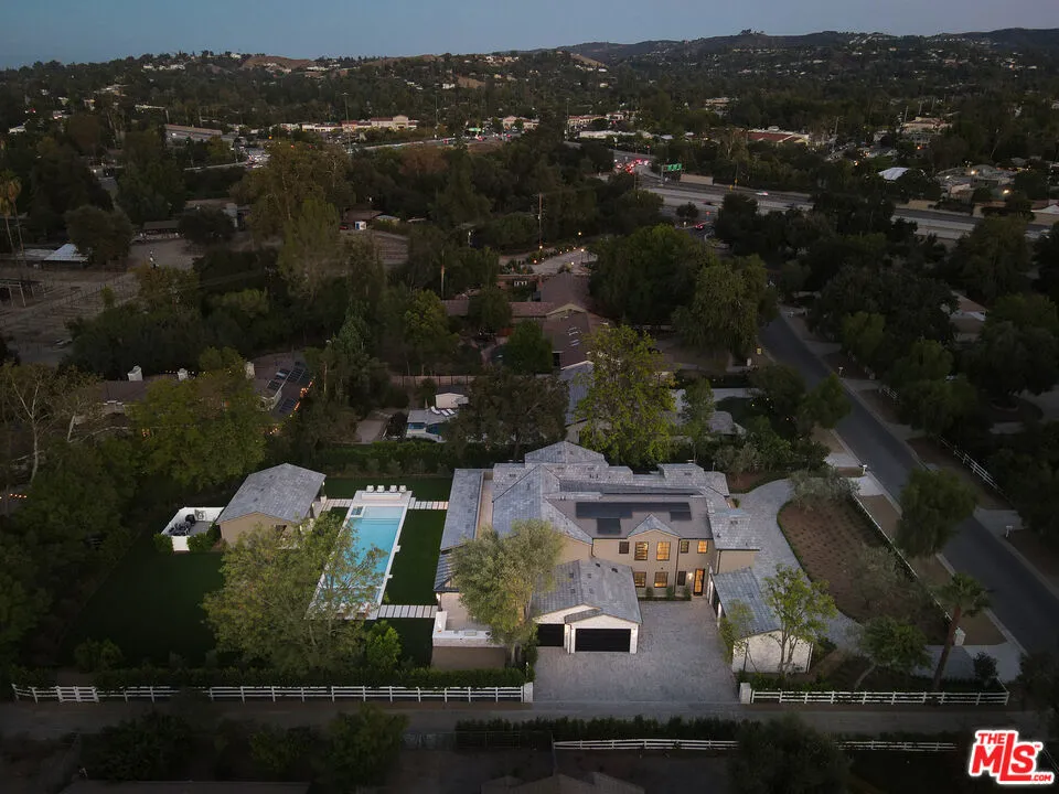 23615 Long Valley Road Hidden Hills, CA 91302