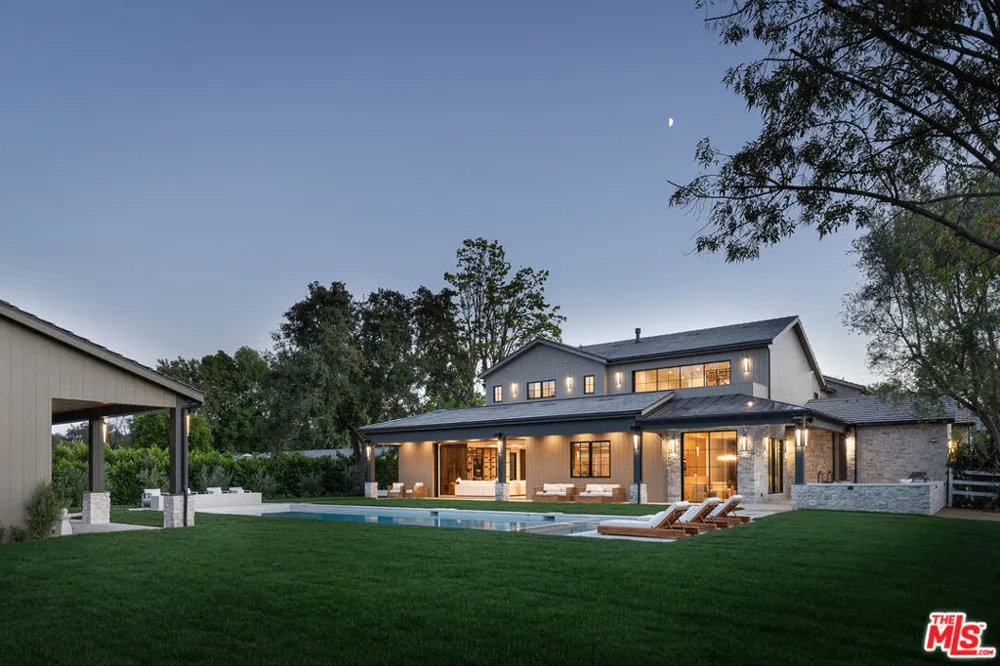 23615 Long Valley Road Hidden Hills, CA 91302