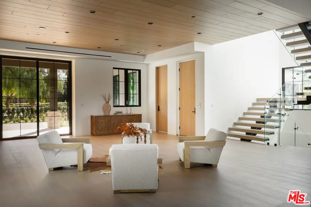 23615 Long Valley Road Hidden Hills, CA 91302