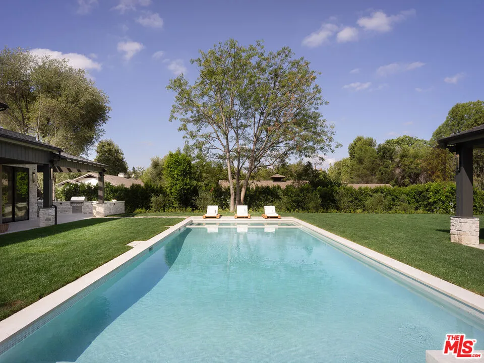 23615 Long Valley Road Hidden Hills, CA 91302