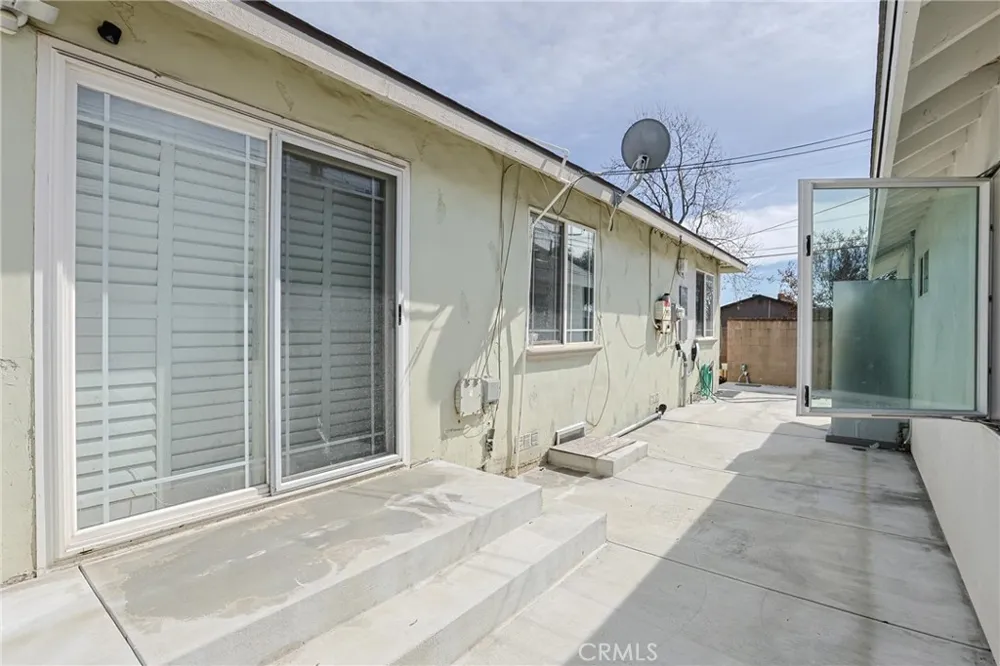313 E 11th Azusa, CA 91702