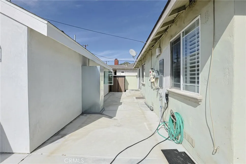 313 E 11th Azusa, CA 91702