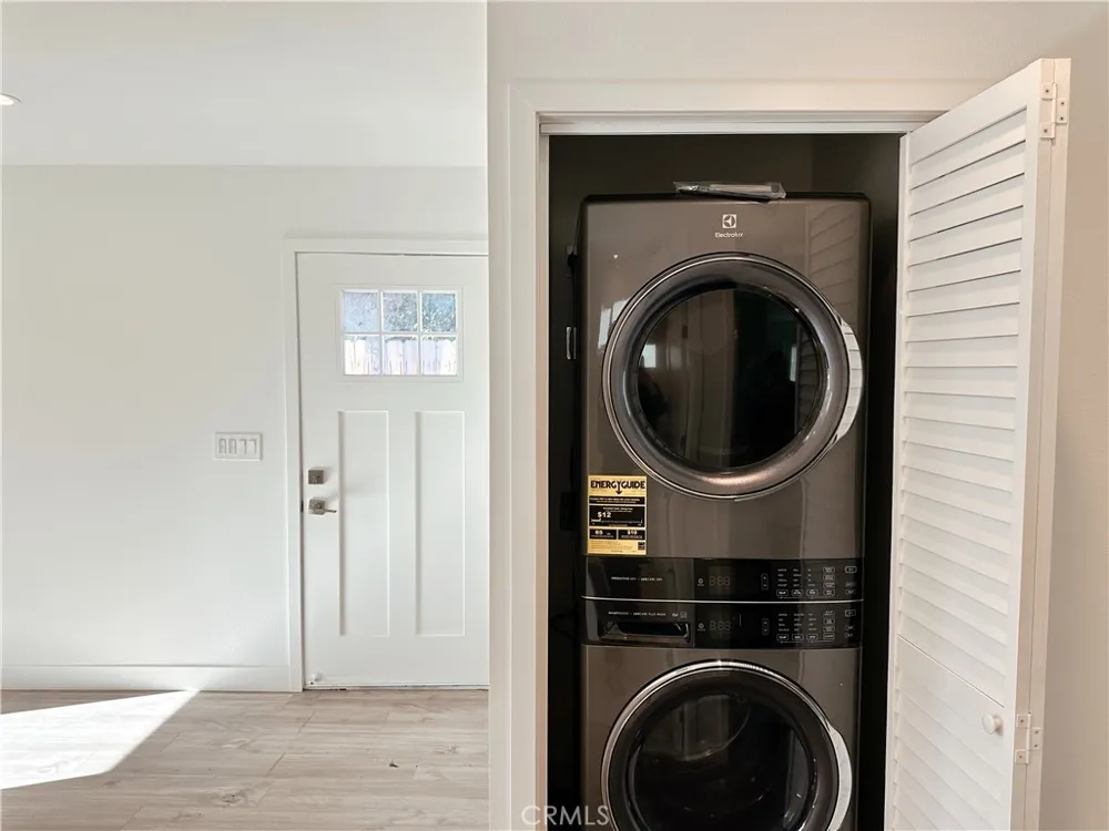 313 E 11th Azusa, CA 91702