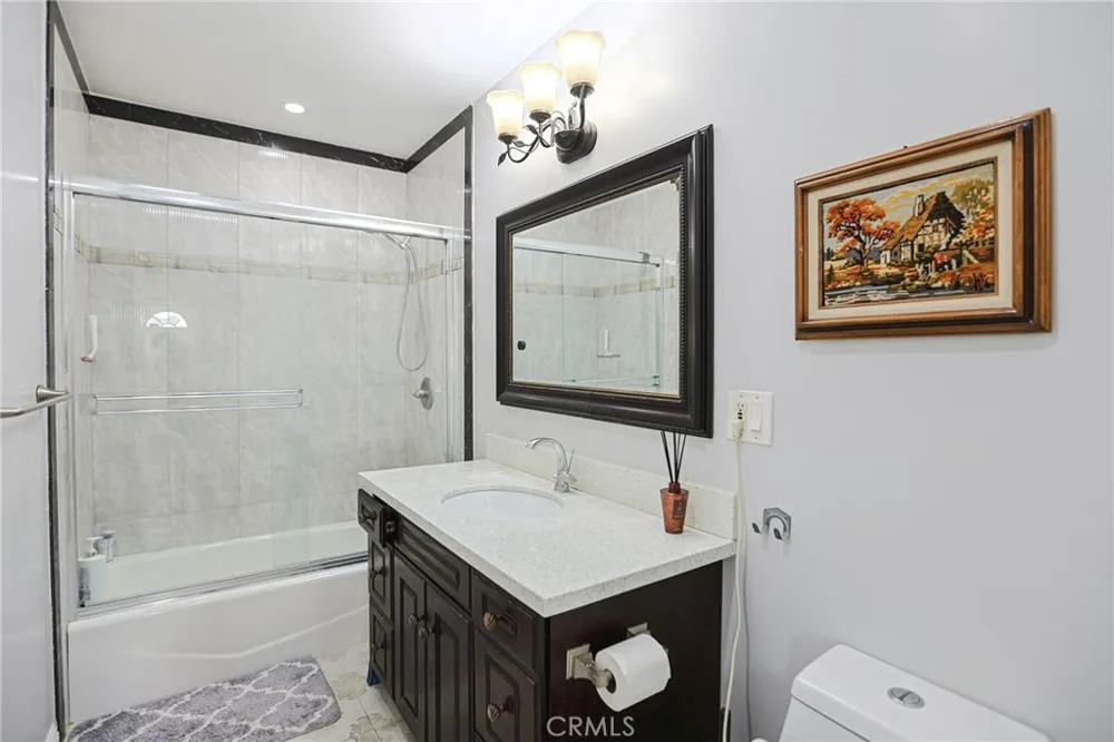 313 E 11th Azusa, CA 91702