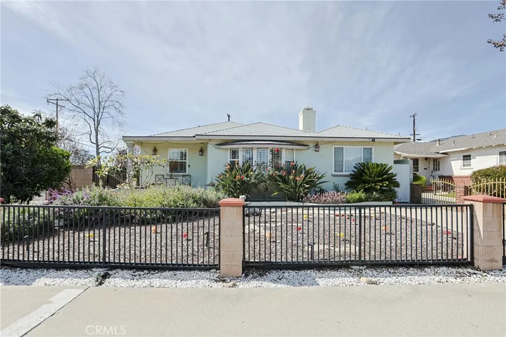 313 E 11th Azusa, CA 91702