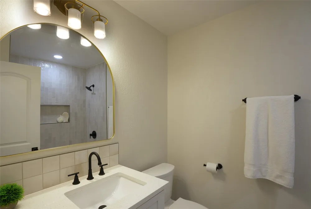 13004 Running Deer Trail Manchaca, TX 78652