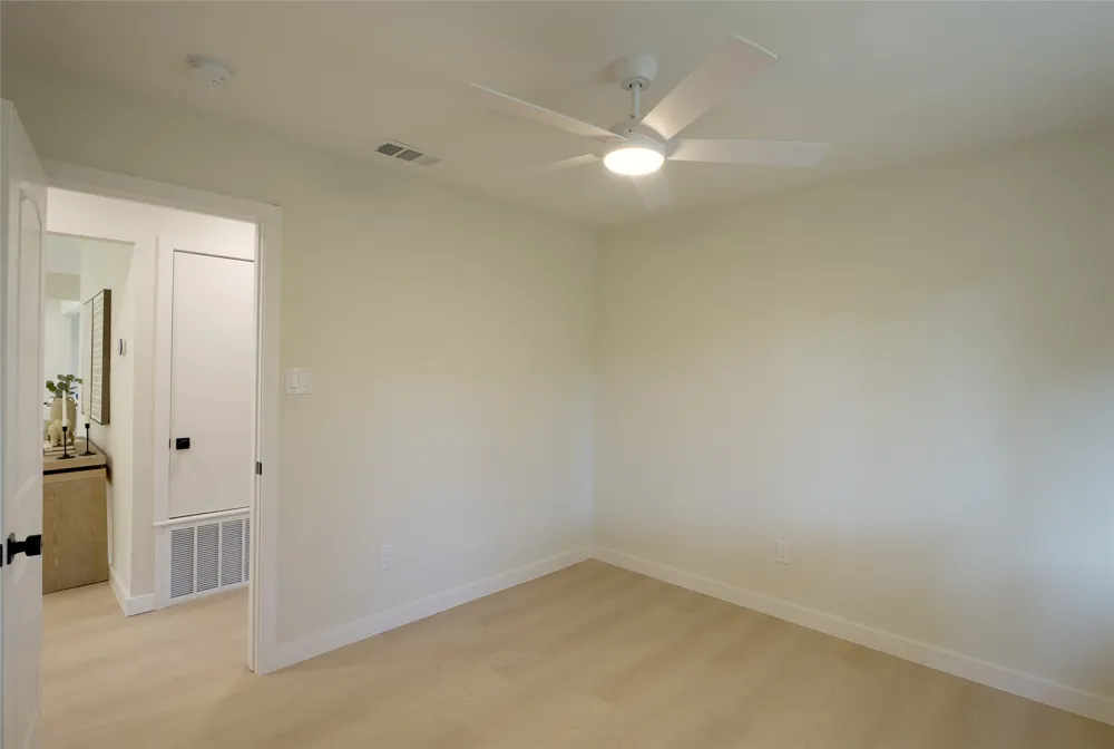 13004 Running Deer Trail Manchaca, TX 78652