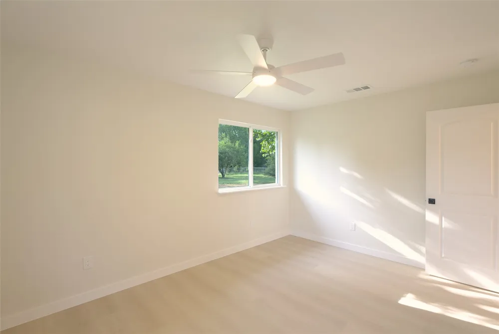 13004 Running Deer Trail Manchaca, TX 78652