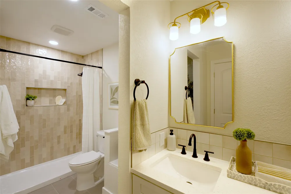 13004 Running Deer Trail Manchaca, TX 78652