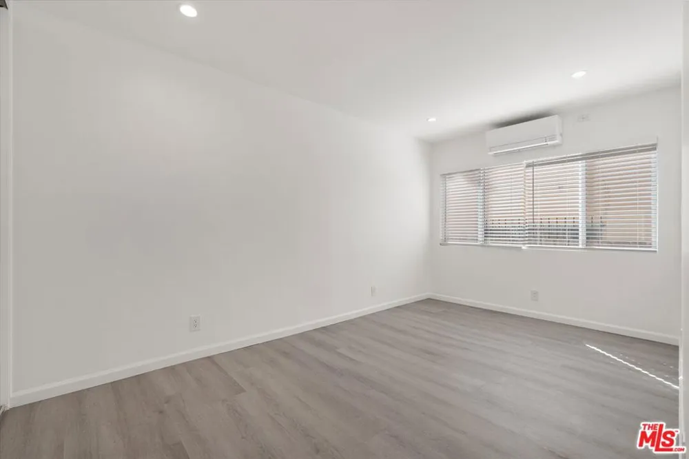 1904 11th Street #8 Santa Monica, CA 90404