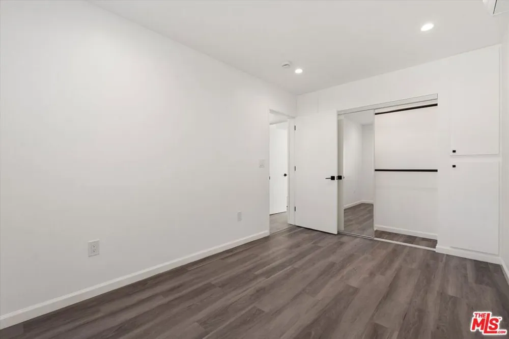 1904 11th Street #8 Santa Monica, CA 90404