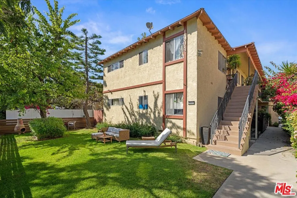 1904 11th Street #8 Santa Monica, CA 90404